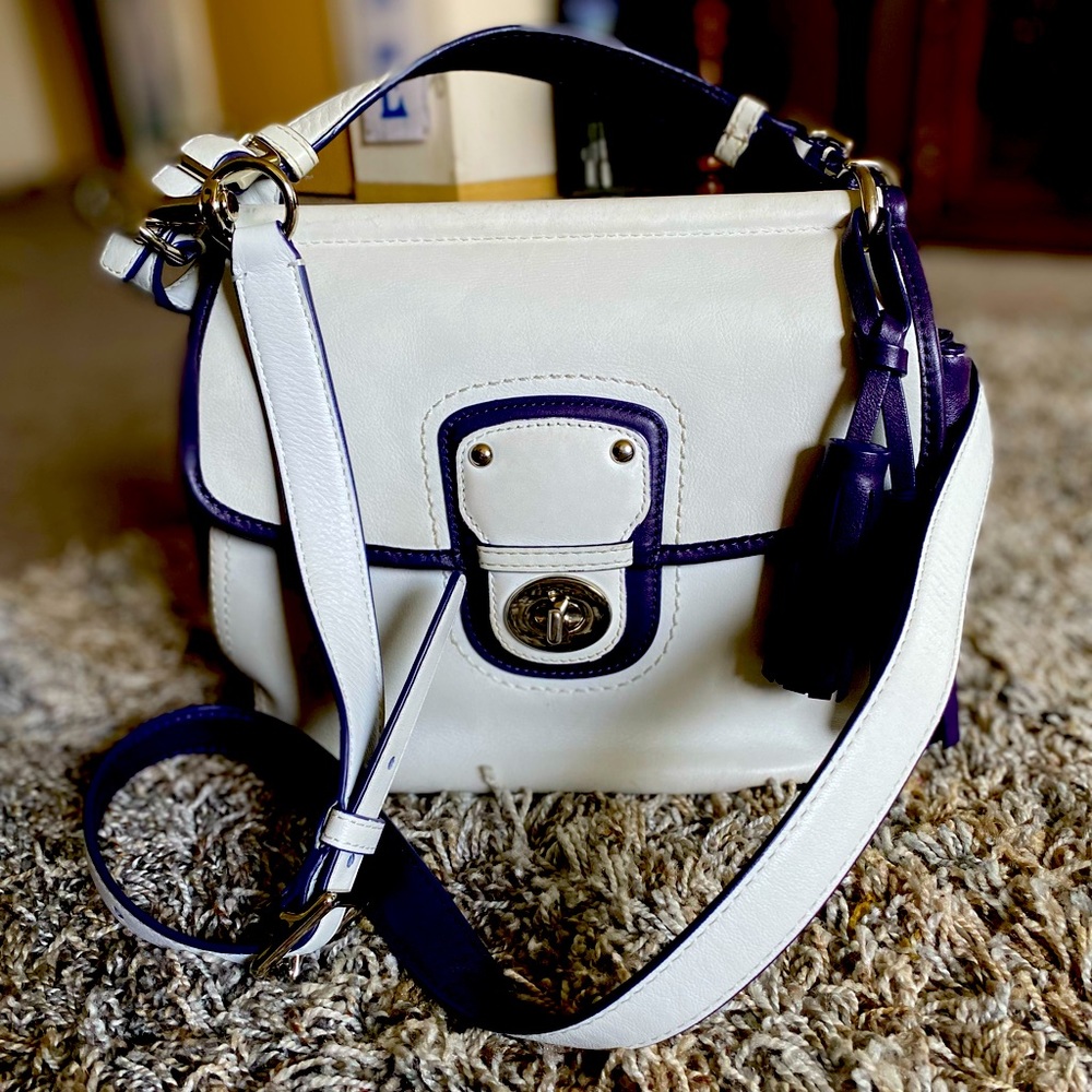 *AUTHENTIC* Coach Archival Two Tone Leather Willis Handbag with COA!